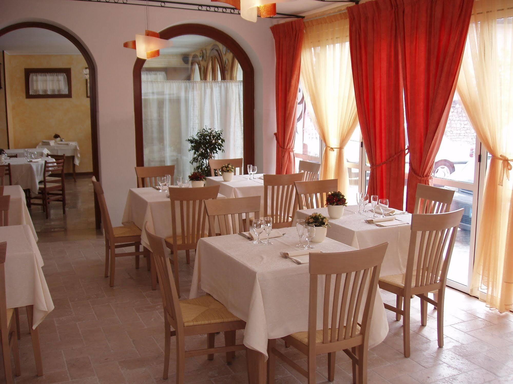 Locanda Ai Archi Di Andreola Monica 파라디솔리고 외부 사진