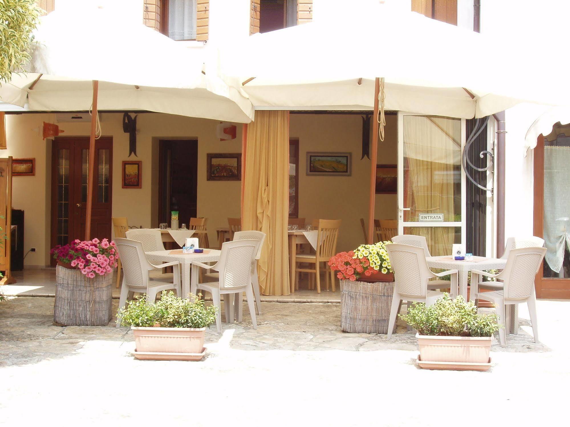 Locanda Ai Archi Di Andreola Monica 파라디솔리고 외부 사진